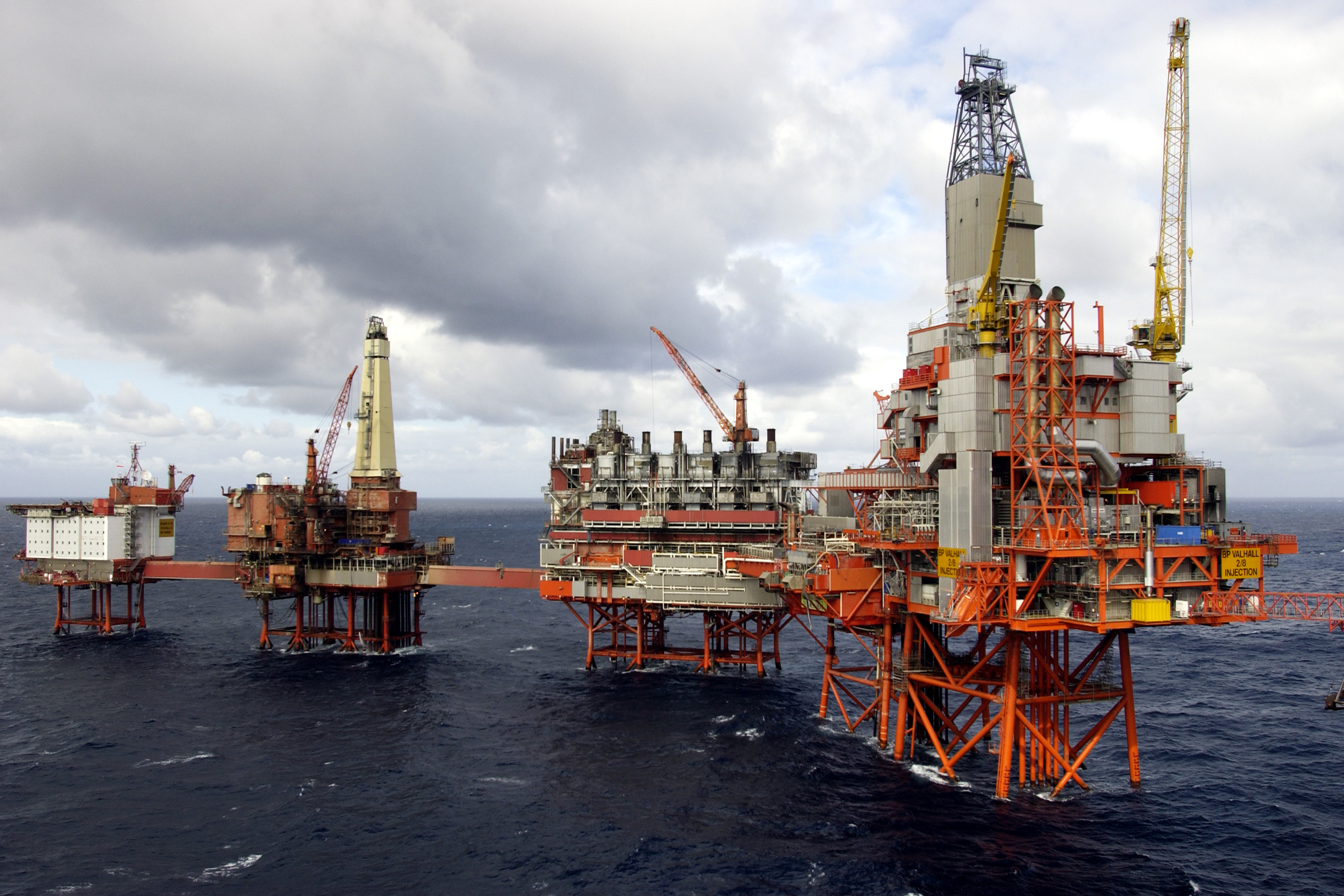 Zanganeh: Sanctions Undermine International Oil Market | Financial Tribune
