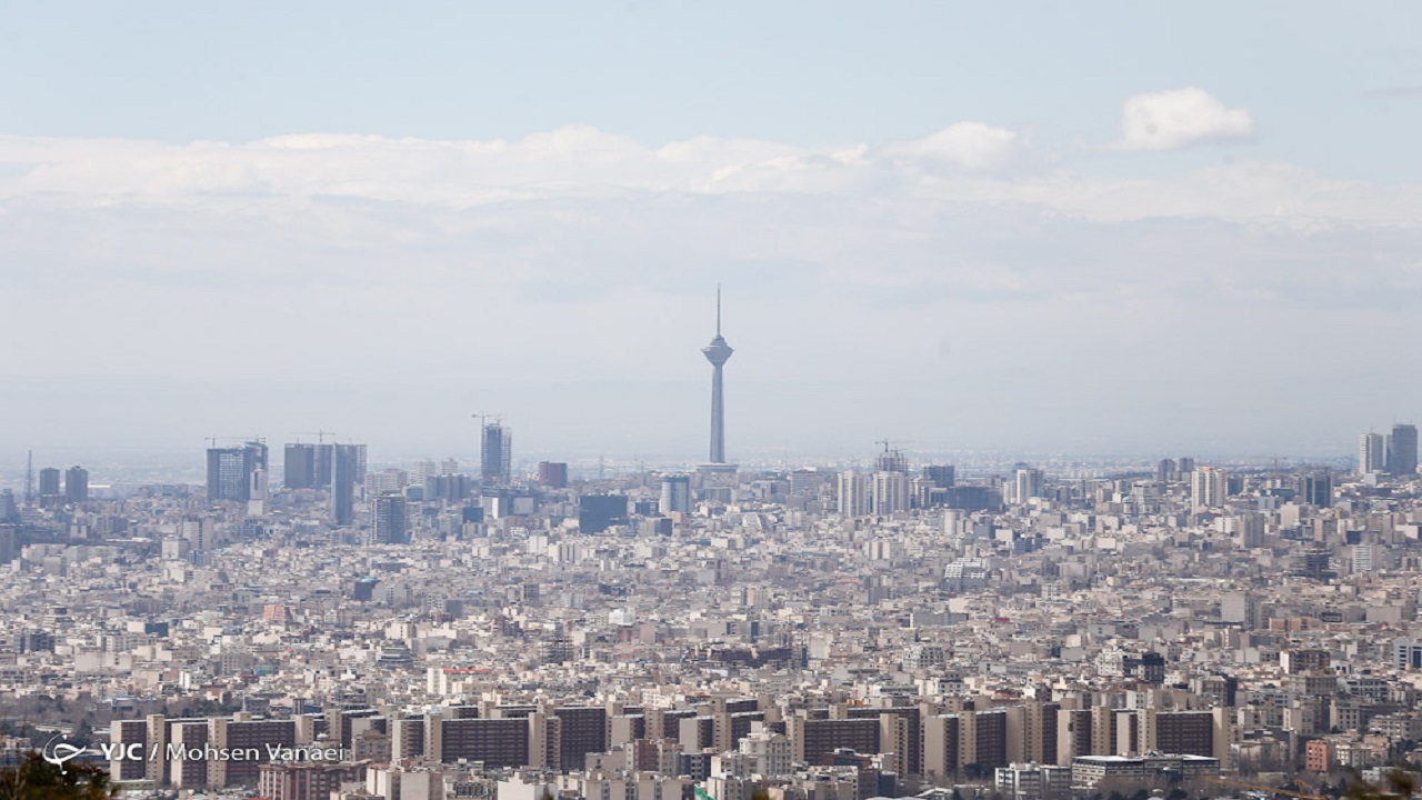 Pollution Darkens Tehran Skies | Financial Tribune