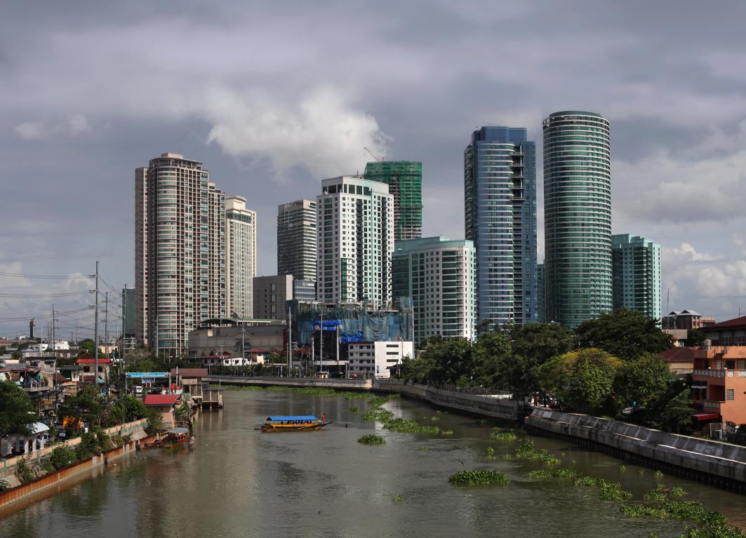 Philippines Fastest Growing Se Asian Economy Financial Tribune