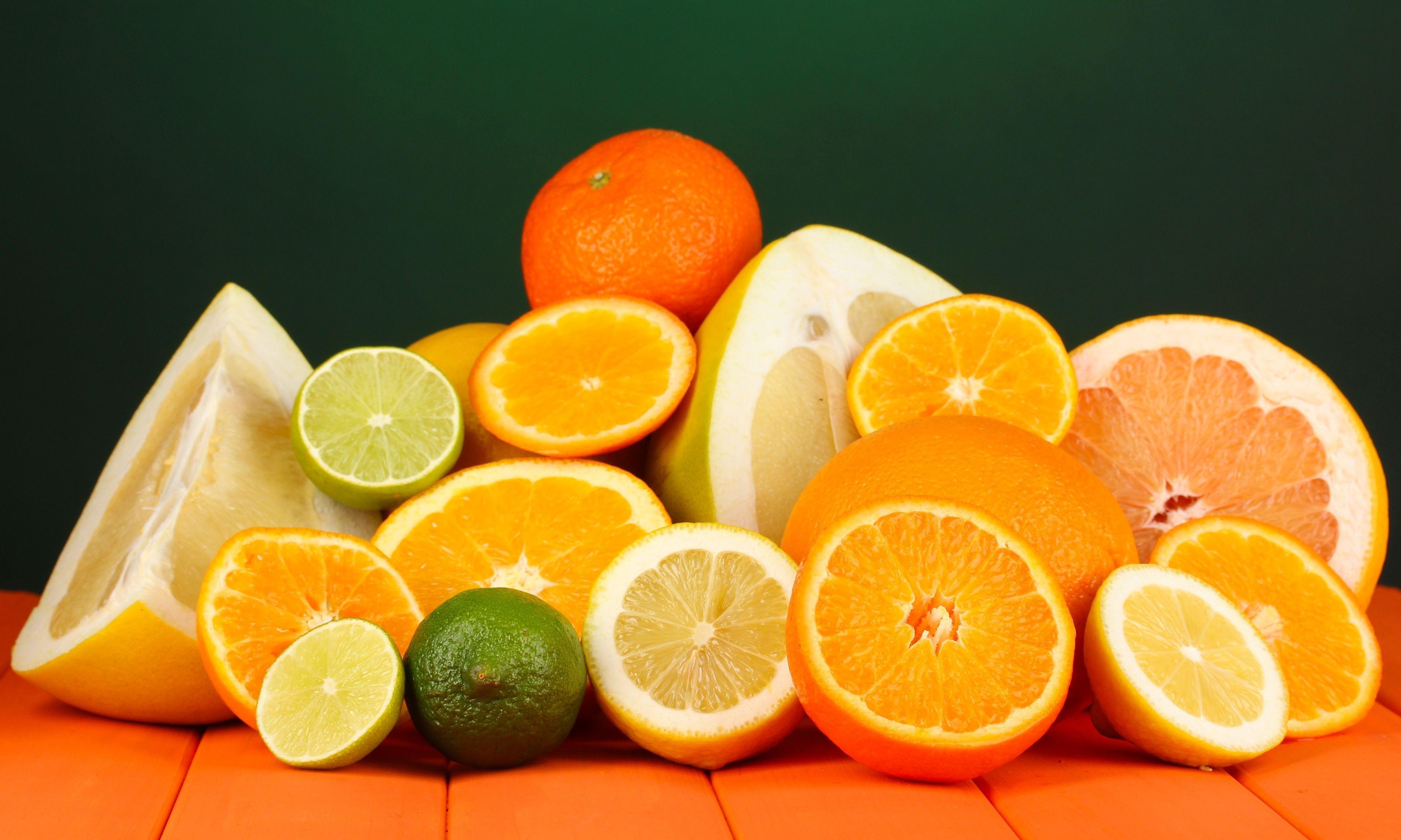 Мандарин помело лайм апельсин грейпфрут