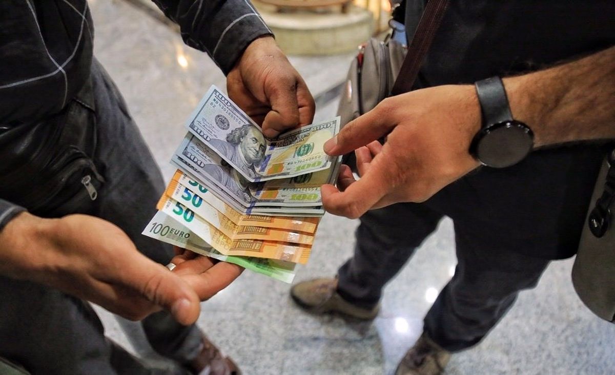 Udover Vær opmærksom på Cater Dollar Enters 260,000-Rial Threshold | Financial Tribune
