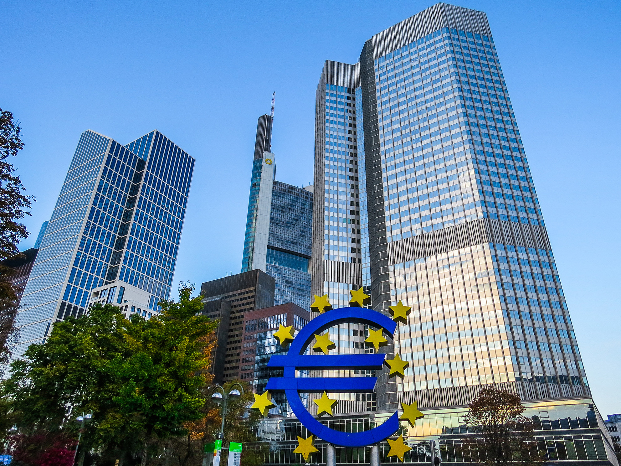 ecb-s-praet-warns-of-european-fragmentation-financial-tribune