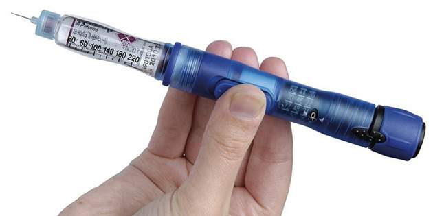 İnce iğneli bir insülin kalemi