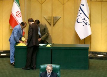 Larijani Reelected Majlis Speaker