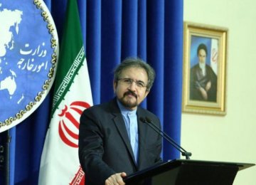 Iran Seeks Peace But Won&#039;t Budge on Defense 