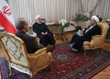 Rouhani: US Anti-Iran Plans Floundering 