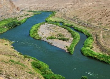 Aras Water Transfer to Tabriz Awaiting Funds