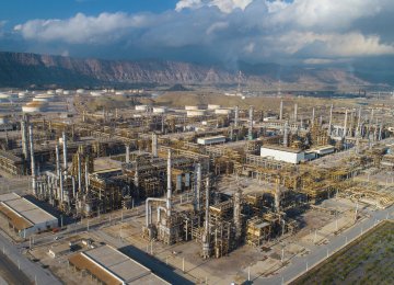 NIOC Crude Refining Capacity Reaches Pre-Sanctions Levels