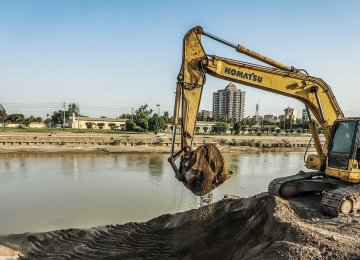 Karkheh River Dredging Serves Multiple Purposes