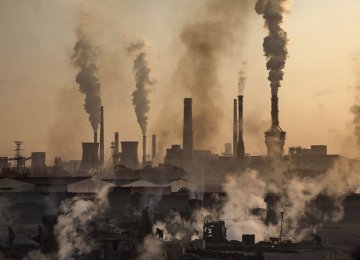 Global Fossil Fuel Use Similar to Decade Ago 