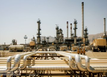 Petrochemical Sector on Brink of Bankruptcy