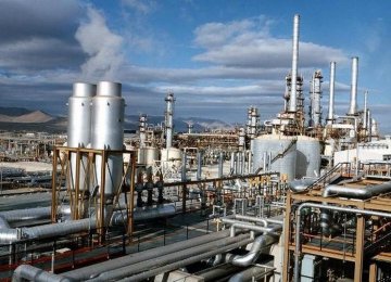 Gas Export Revenues Rise Threefold in Four Months 