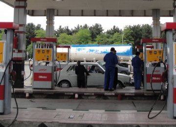 Iranian MPs Differ Over Raising Fuel Prices
