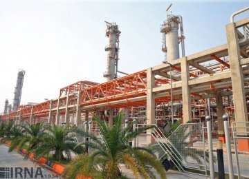 Petrochem Company in Ilam Completing Work on Olefin Unit 