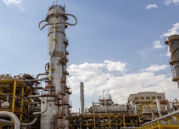 Lordegan Petrochemical Company Output Rises 518% in Spring YOY