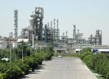 6% Growth in Petrochem Output