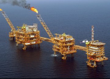 Iranian Offshore Oil Company Raises Output by 20,000 bpd