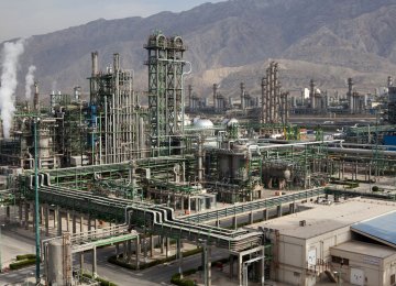 Iran's Jam Petrochem Co. Catering to Local Needs, Export Market