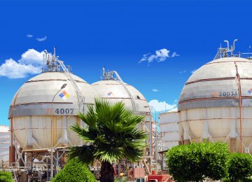 Two Petrochemical Plants in Southwest Hit Production Records