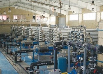 Iran Launches Water Desalination Unit in Hormozgan