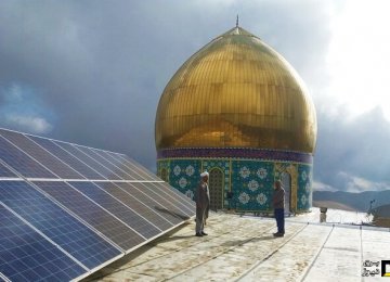 South Khorasan, Lorestan Bet on Solar Farms  