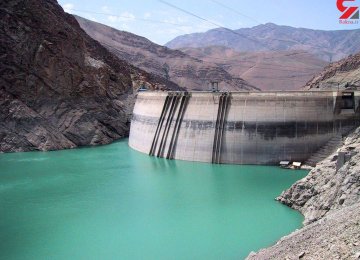 Dam Water Levels Plunge 