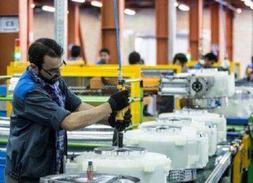 Iran’s Business Environment Improves for Fourth Consecutive Quarter 
