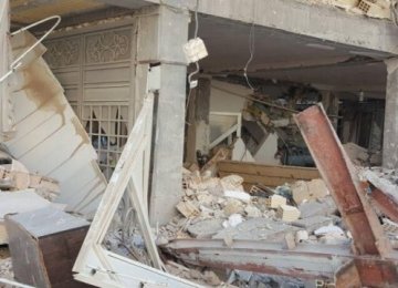 1,000 Quake-Hit Homes Uninhabitable 