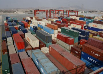 Foreign Trade Tops $44 Billion