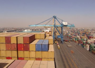 Iran&#039;s Non-Oil Foreign Trade Tops $42b