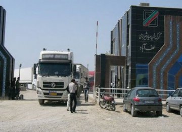 Turkmenistan Bans Iran Transit Trucks Heading to Tajikistan 
