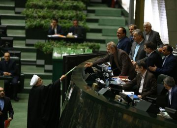 Iran: Private Sector Woes About Next Year’s Budget Bill