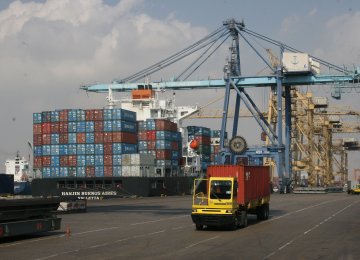 Iran’s Foreign Trade Exceeds $72b