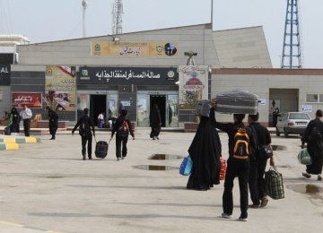Traffic Restrictions Put in Place on Iraqi Border Crossings 