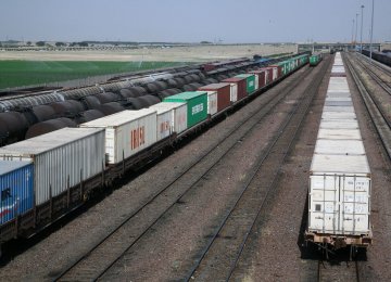 Railroad Share in Iran’s Freight Transportation Insignificant 