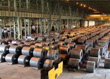 Iran Steel Exports Dip 4%, Imports Decline 53%