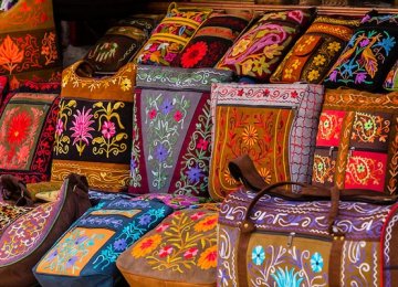 Iran Shipment Issues Trouble Indian Handicraft Exporters