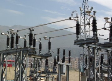 Tehran&#039;s Decrepit Power Grid Causes Blackouts 
