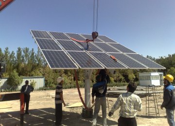 Four solar plants, with a total capacity of 33.5 MW, have come on stream in Yazd Province.