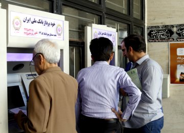 Iran Gov’t to Start Identifying Rich Cash Subsidy Receivers 