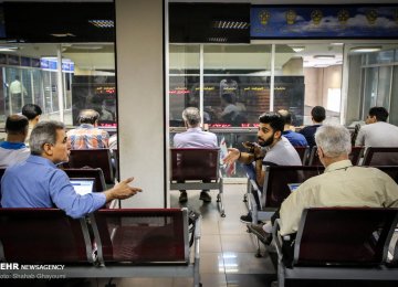 Tehran Stocks Extend Winning Streak 