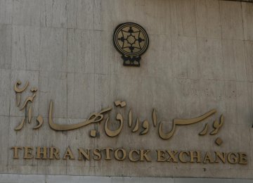 Tehran Stocks Sheds More Than 33,000 Points 