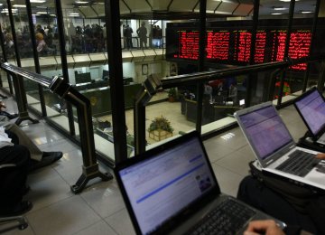 Banks Lift Tehran Stocks 