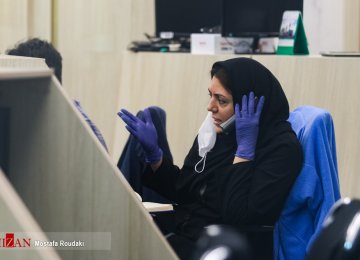 Tehran Stocks Plunge Deeper 