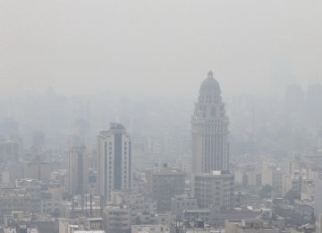 Tehran’s Air Quality ‘Good’  Only on 9 Days of Last Year 