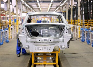 Automakers Register 38% Losses Despite 18% Production Growth