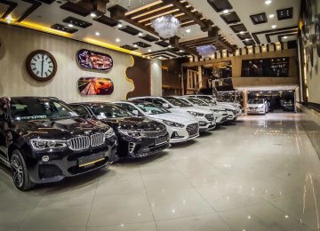 Slow Pace of Car Imports Criticized