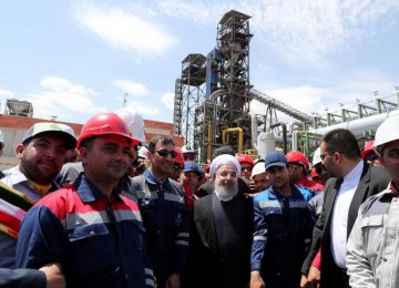 President Hassan Rouhani inaugurated 436 development projects worth about 40,000 billion rials ($952.38 million) in Khorasan Razavi Province on Monday 