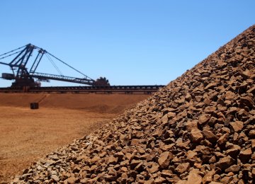 Iron Ore Exports Down 33% in April