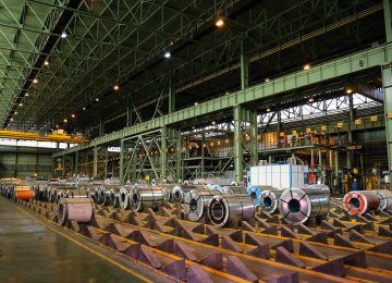 Iranian steelmakers exported 858,974 tons of steel during April 21-May 21, which indicates a 36% YOY rise following an unpromising performance during the month before.
